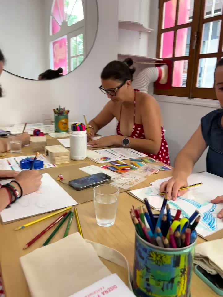 Club creativo · Adultas